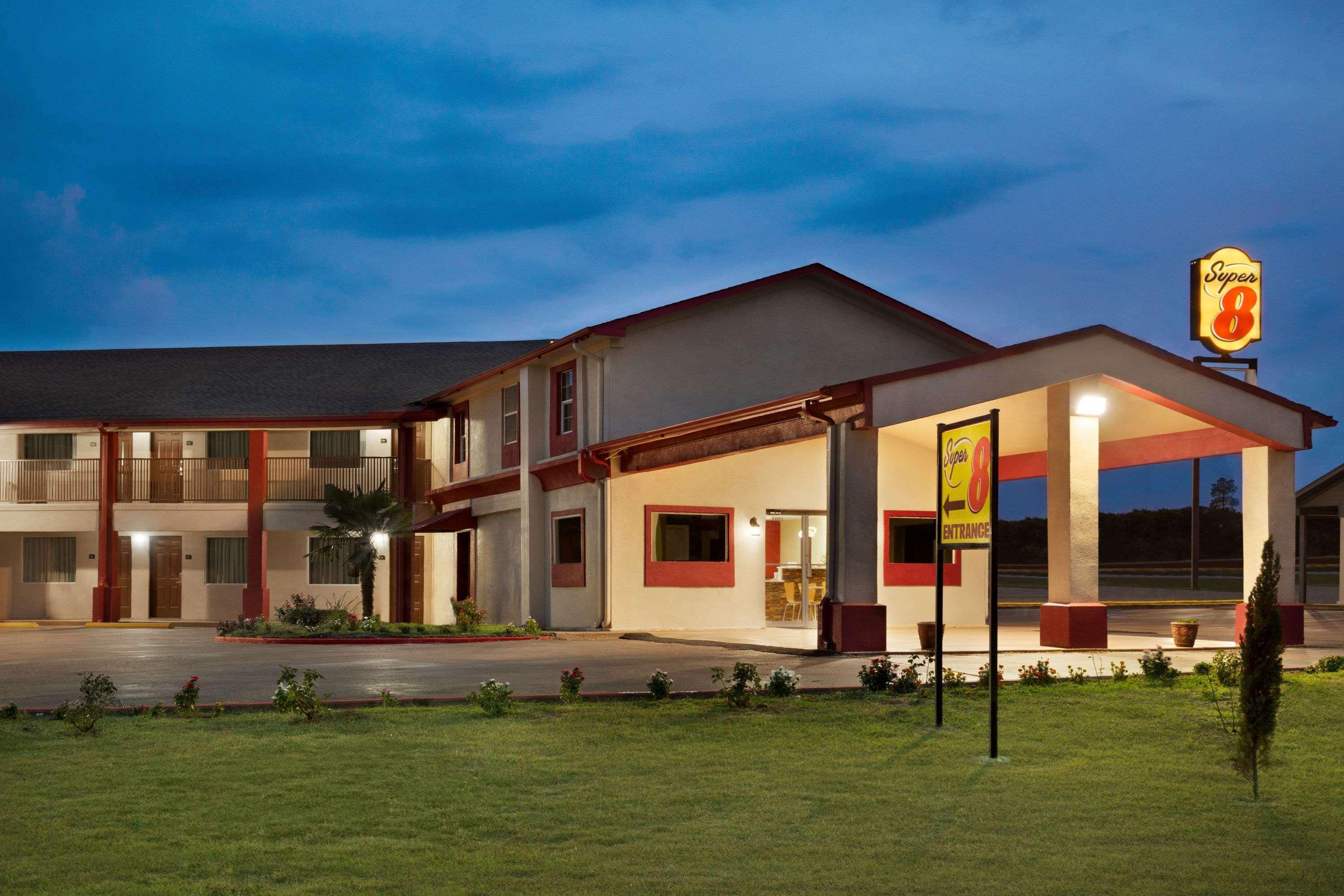 Super 8 By Wyndham Corsicana Zewnętrze zdjęcie