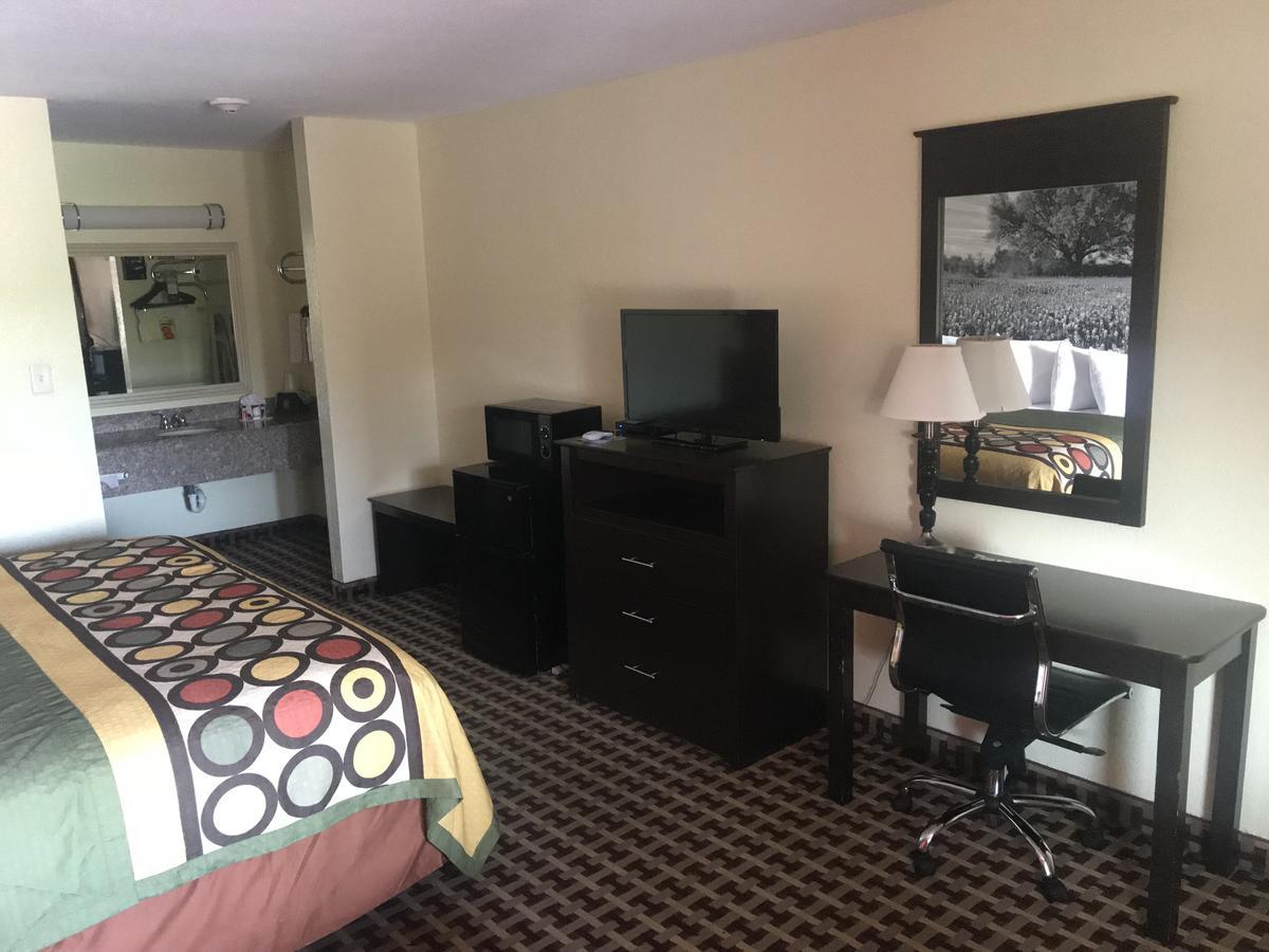 Super 8 By Wyndham Corsicana Zewnętrze zdjęcie